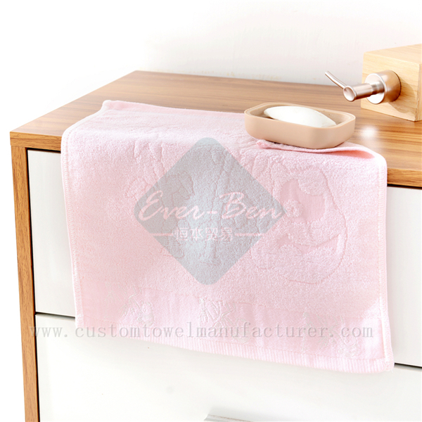 China EverBen Custom oversized beach towels Supplier ISO Audit Embroidery Baby Towels Factory